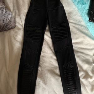 Alo Yoga Moto Legging Black
